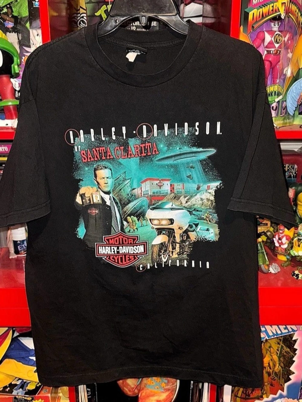 Harley-Davidson of Santa Clarita Robert Patrick UFO Hunter T-Shirt
